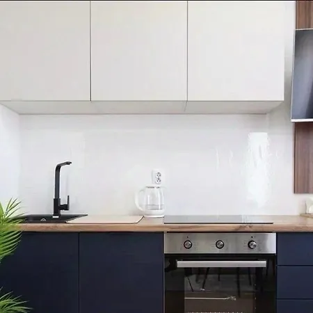 Premier In The Centre