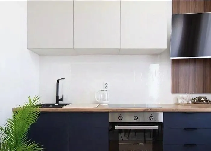 Premier In The Centre